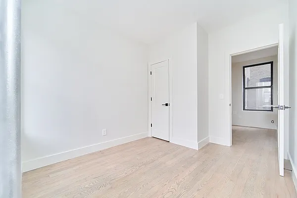 Rented by Living New York | media 35