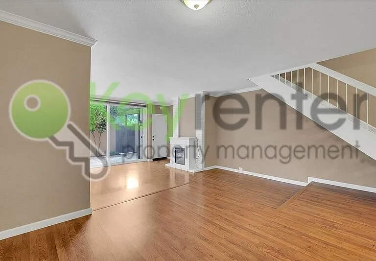 2254 Woodside Ln #2 — Photo 15