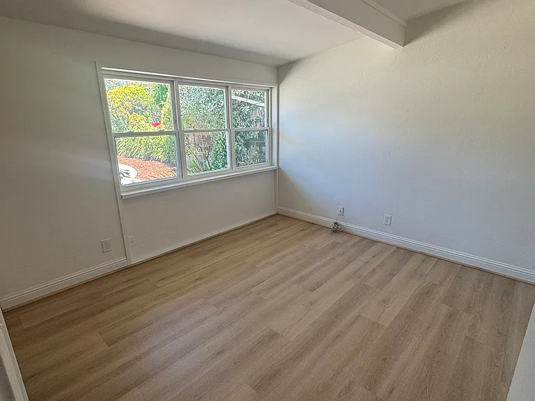 1413 Muir St — Photo 10