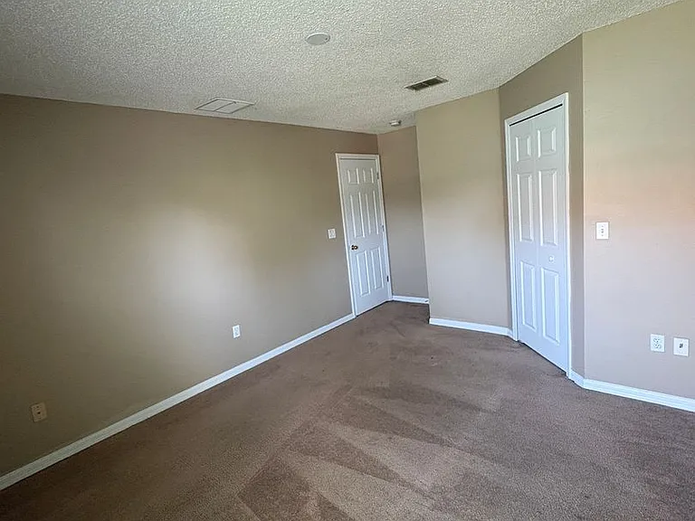 2932 Foraker Way — Photo 19