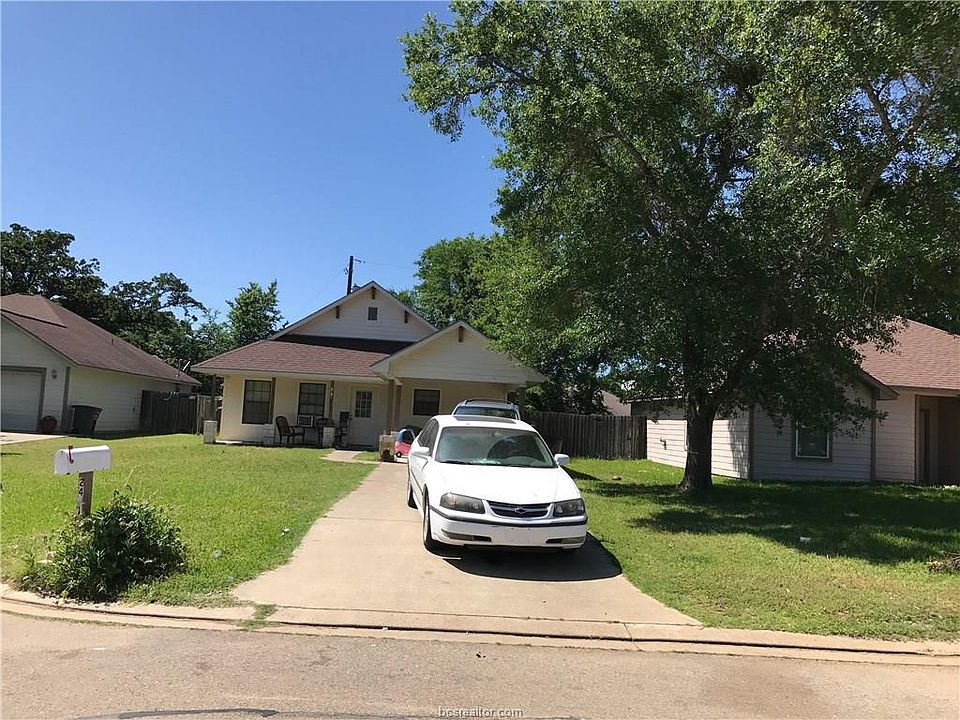 1st image of 2401 Driftwood Dr