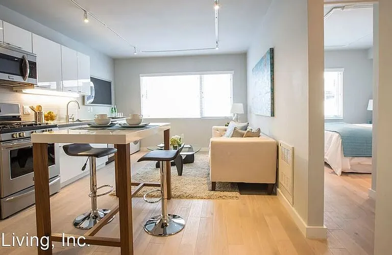 1824 Lakeshore Avenue — Photo 11