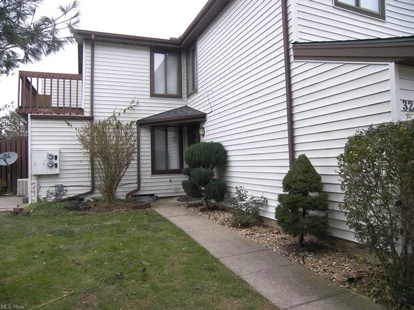 32726 Washington Ct #26, Solon, OH 44139