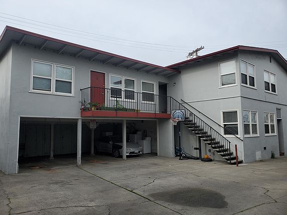 3rd image of 471 Taylor Ave #4