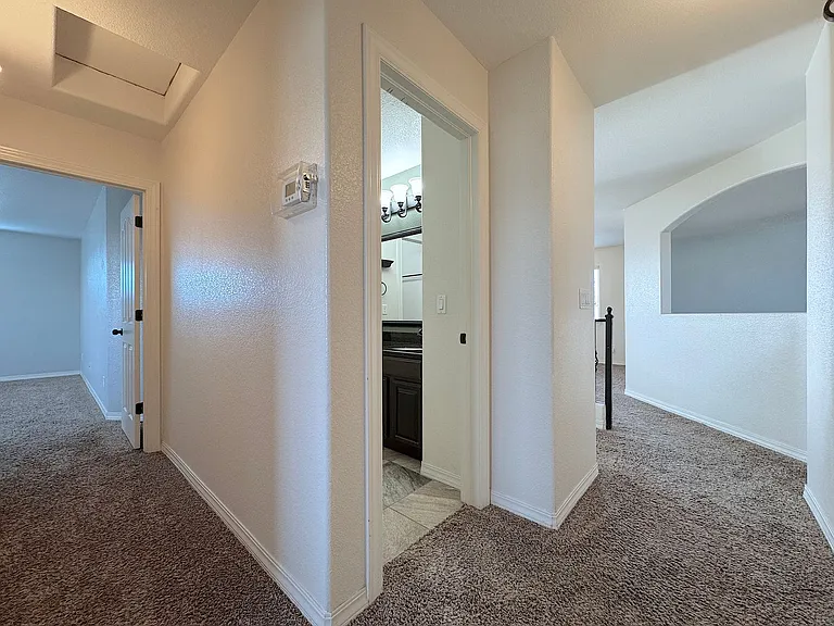 2068 Robert Minnie Pl — Photo 31