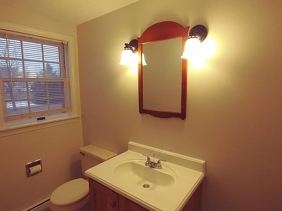 1/2 bath