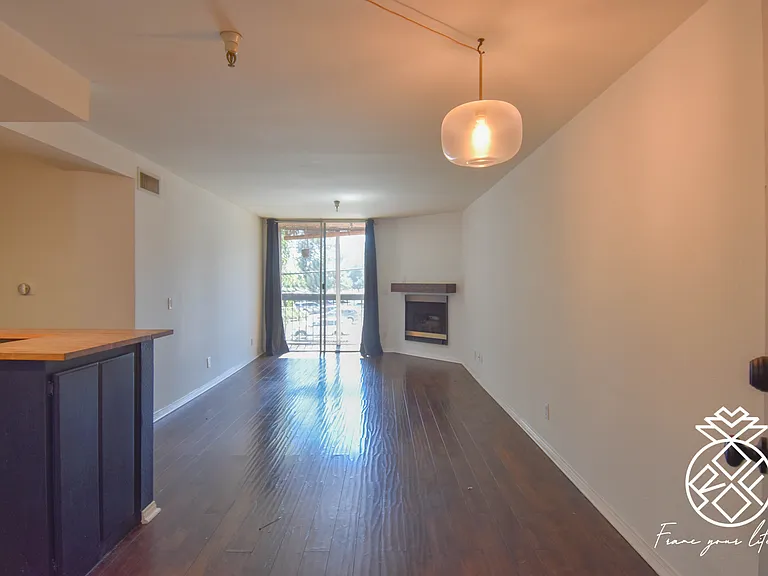 5143 Bakman Ave #206 — Photo 7