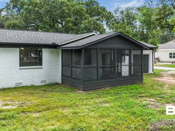 17519 State Highway 180, Gulf Shores, AL 36542