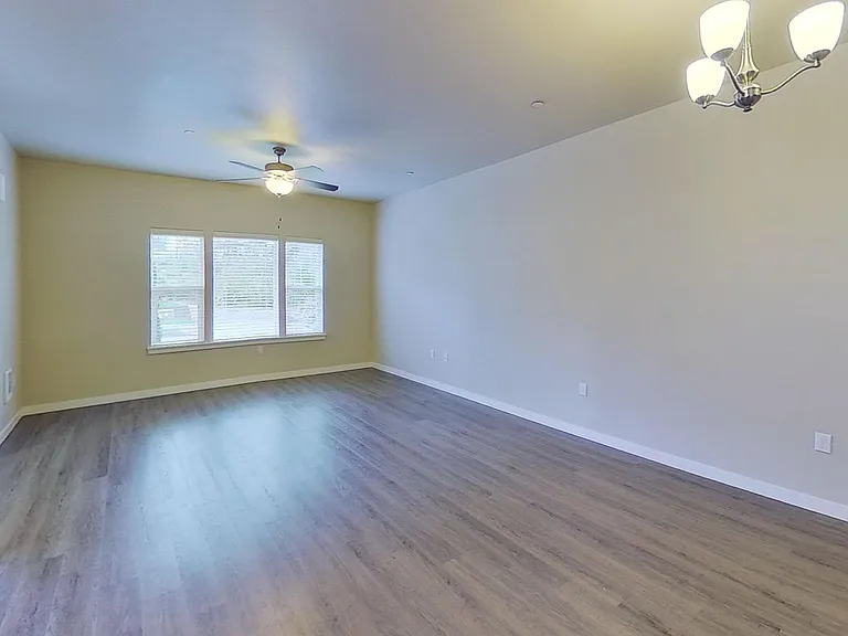 5024 Woodbine Dr SW — Photo 22