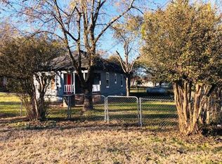 1647 Lyon St, Lancaster, TX 75134