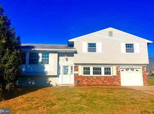 106 Whitman Dr, Turnersville, NJ 08012