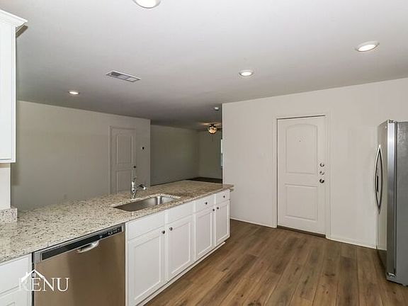 5th image of 328 Sunnymeade Ln