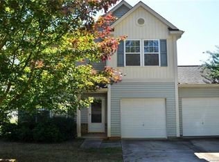 8936 Sharpes Cir, Charlotte, NC 28214