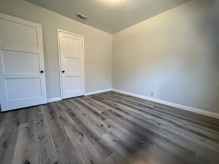 1115 S El Molino St — Photo 43