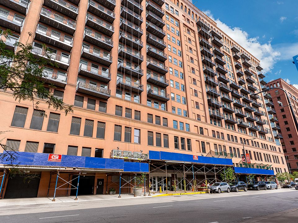 1st image of 165 N Canal St APT 809