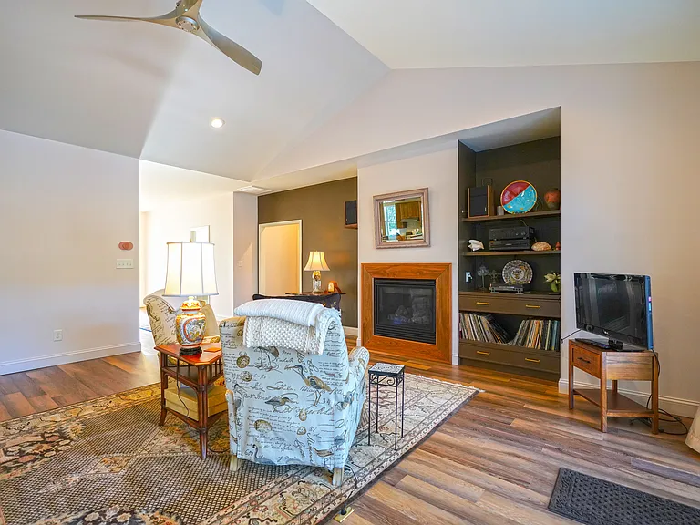 23370 Horse Island Rd — Photo 1