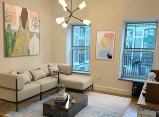 324 W 47th St #5, New York, NY 10036