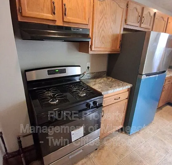 140 Belvidere St W #2 — Photo 13