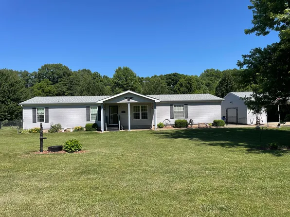 37 N Williams Rd, Westville, IN 46391
