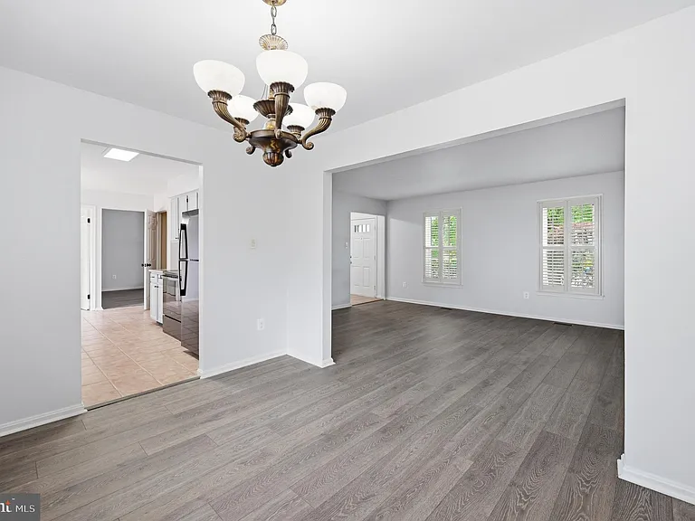 10609 Oxford Ct — Photo 19