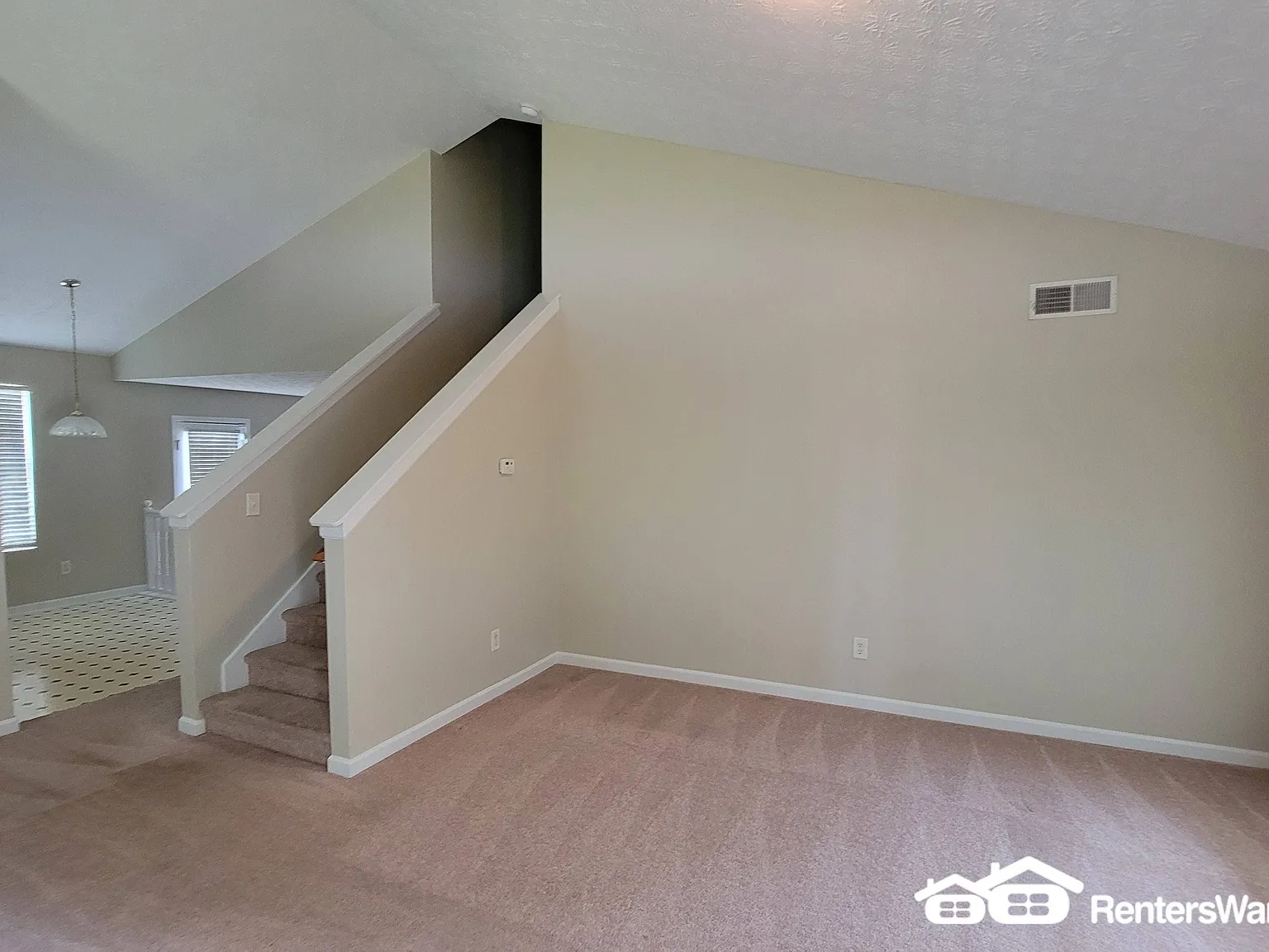Spacious 3 Bedroom in Lithonia! — Photo 2