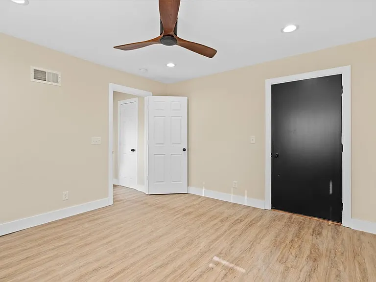621 Chestnut Street - West — Photo 6