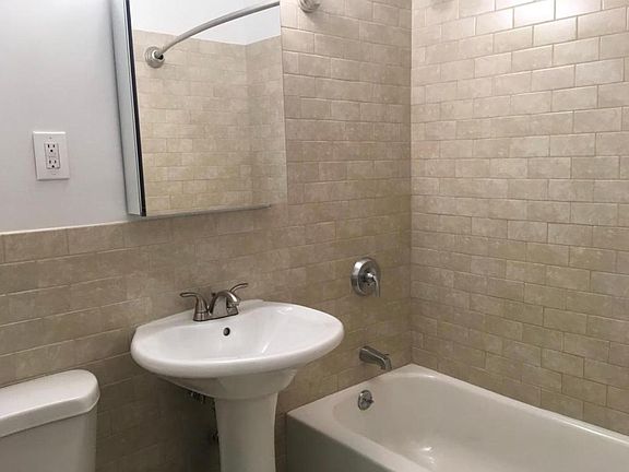 4th image of 101 Riverdale Ave #10G