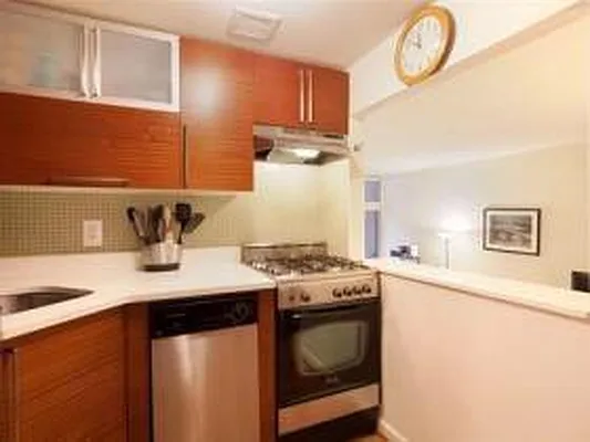 Rented by Anchor Associates | media 33