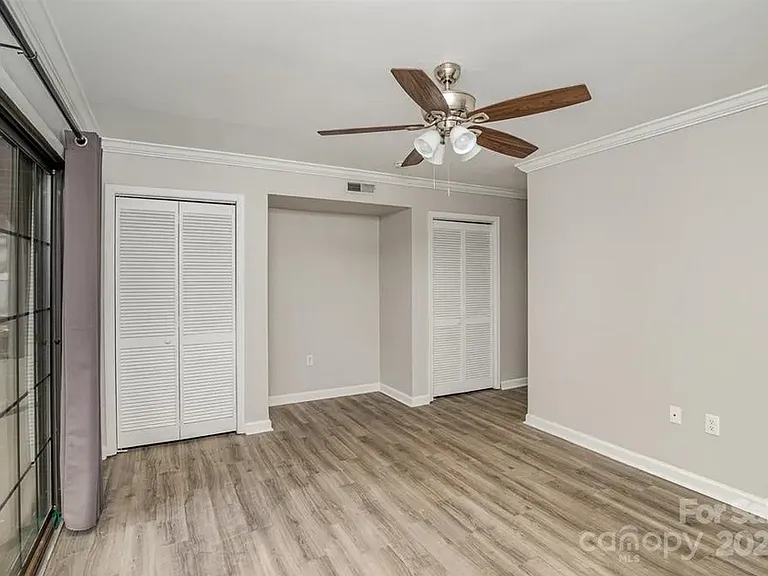 7610 Woods Ln #5 — Photo 22