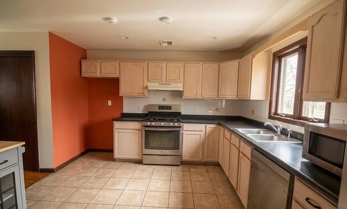Building Photo - 730 Humboldt St #2
