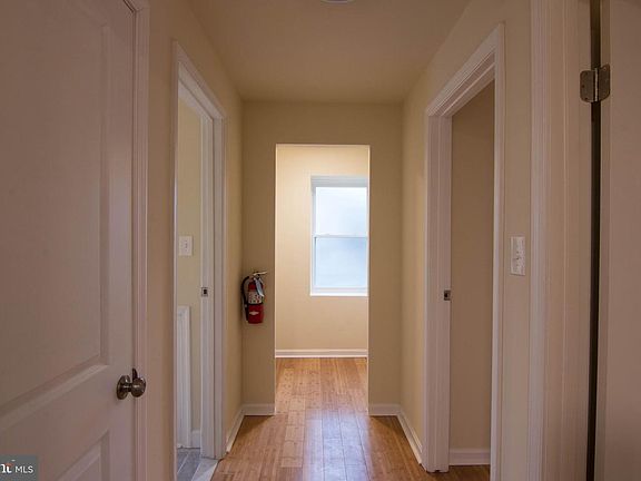 5th image of 194 Green Ln #B