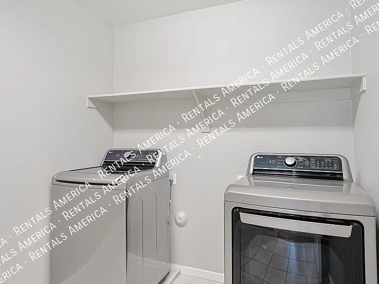 15713 W Woodlands Ave — Photo 21