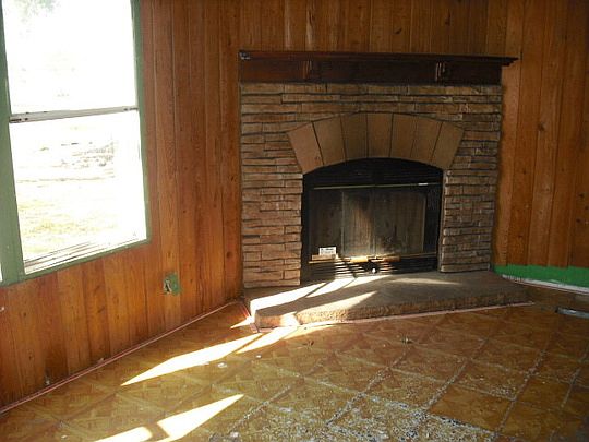 3rd image of 30 Horse Ln