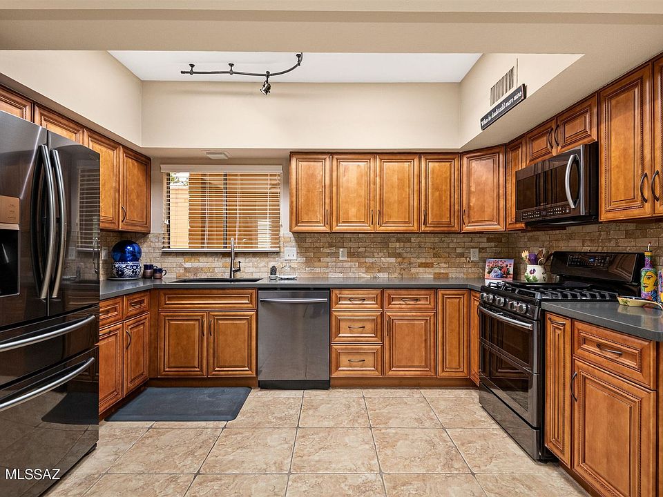 1st image of 2478 N Camino Valle Verde