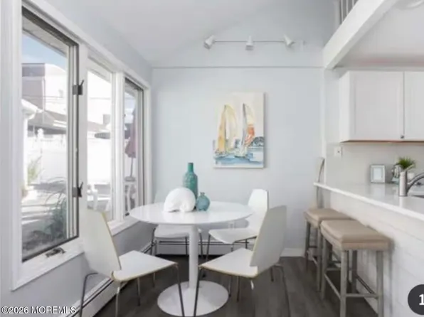 170 1st Ave #2, Manasquan, NJ 08736