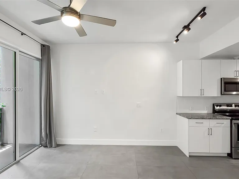 1536 NW 15th Ave #303 — Photo 2