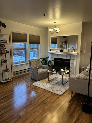 506 E Howell St #302 Photo 1