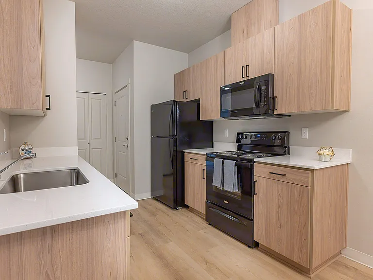 Woodburn Place Apartment Homes — Photo 20