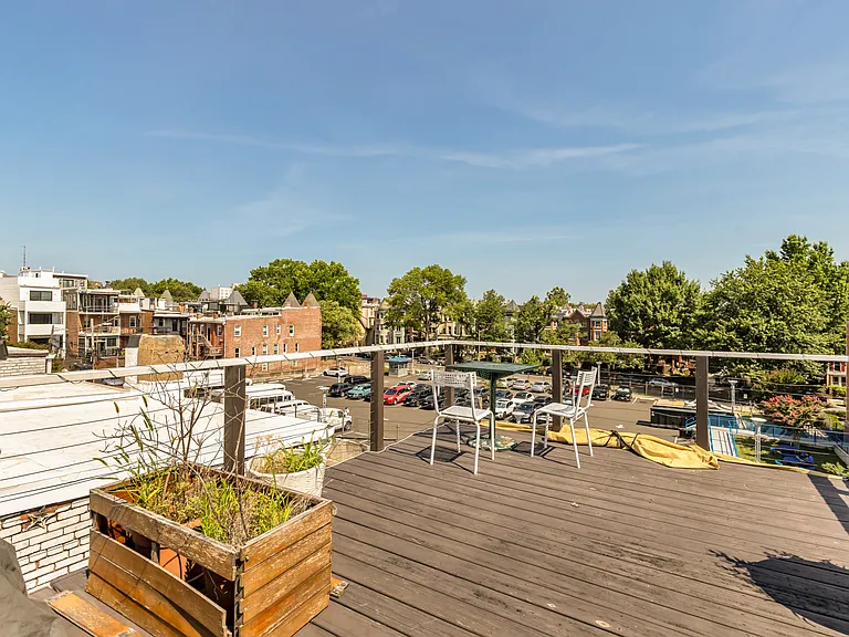 1207 Girard St NW #2 — Photo 32