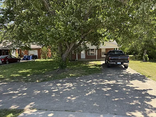 422 Richmond Rd Photo 1
