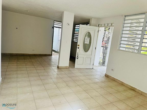 3rd image of C 40 3rd St