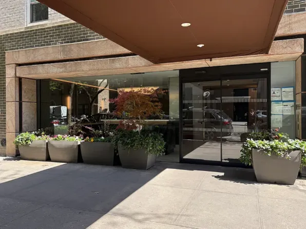 445 East 86th Street 6D image 10 of 10