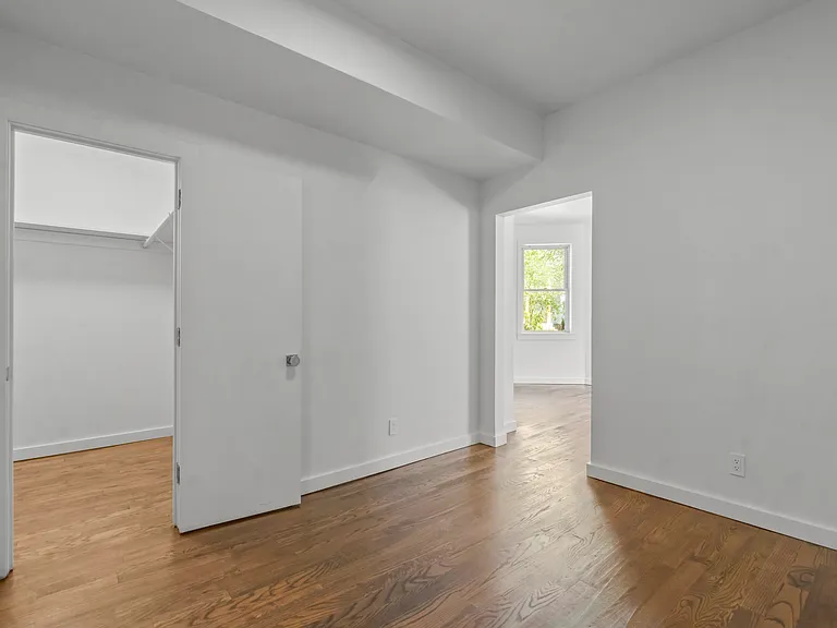 925 Elm St #1 — Photo 11