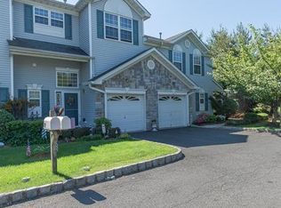 40 Capica Ct, Laurence Harbor, NJ 08879