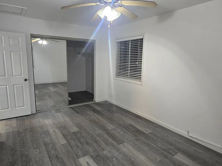 325 Bayview Point — Photo 10