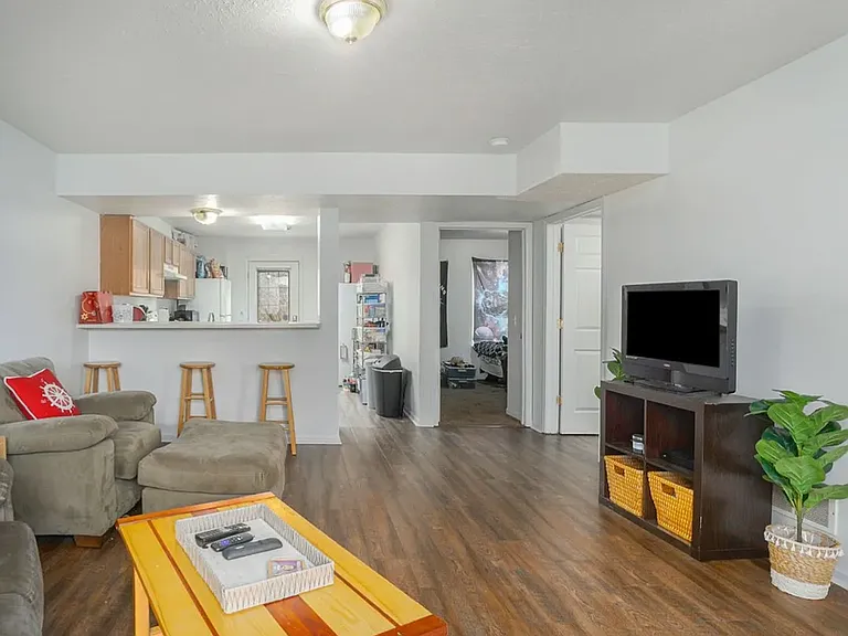North Campus Village-Student Housing — Photo 4