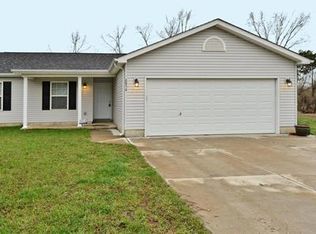 6856 River Bend Dr, Eureka, MO 63025