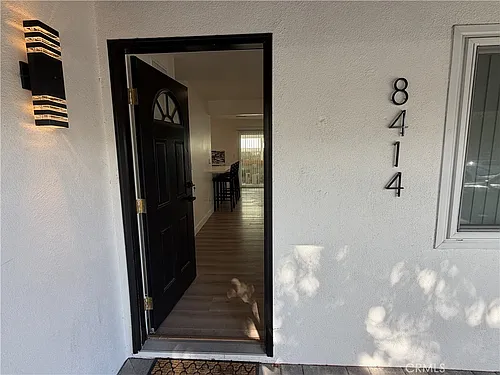 8414 Owensmouth Ave Photo 1