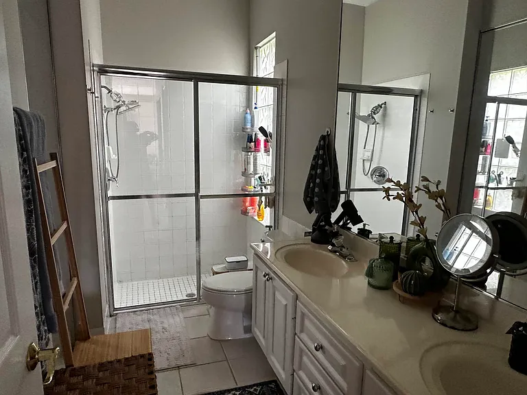 2023 Valencia Dr — Photo 15
