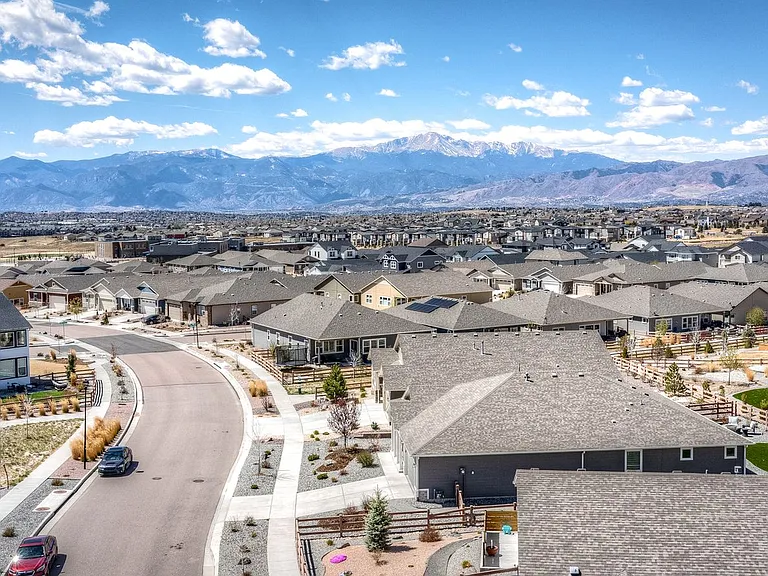 9032 Bugaboo Dr — Photo 97